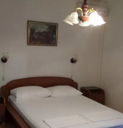 & Petricevic Guest house Hvar Town
